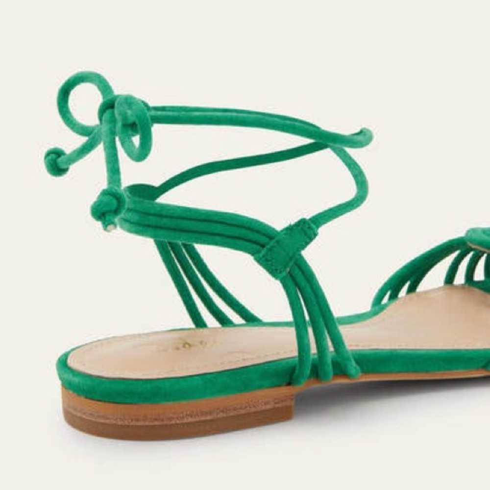 BODEN Knot Detail Suede Flat Sandals
Highland Green SIZE 38 NEW - Picture 3 of 8